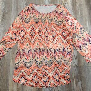 Crew Neck Loose Fit Tunic Top with 3/4 Length Sleeves and Front Pleats